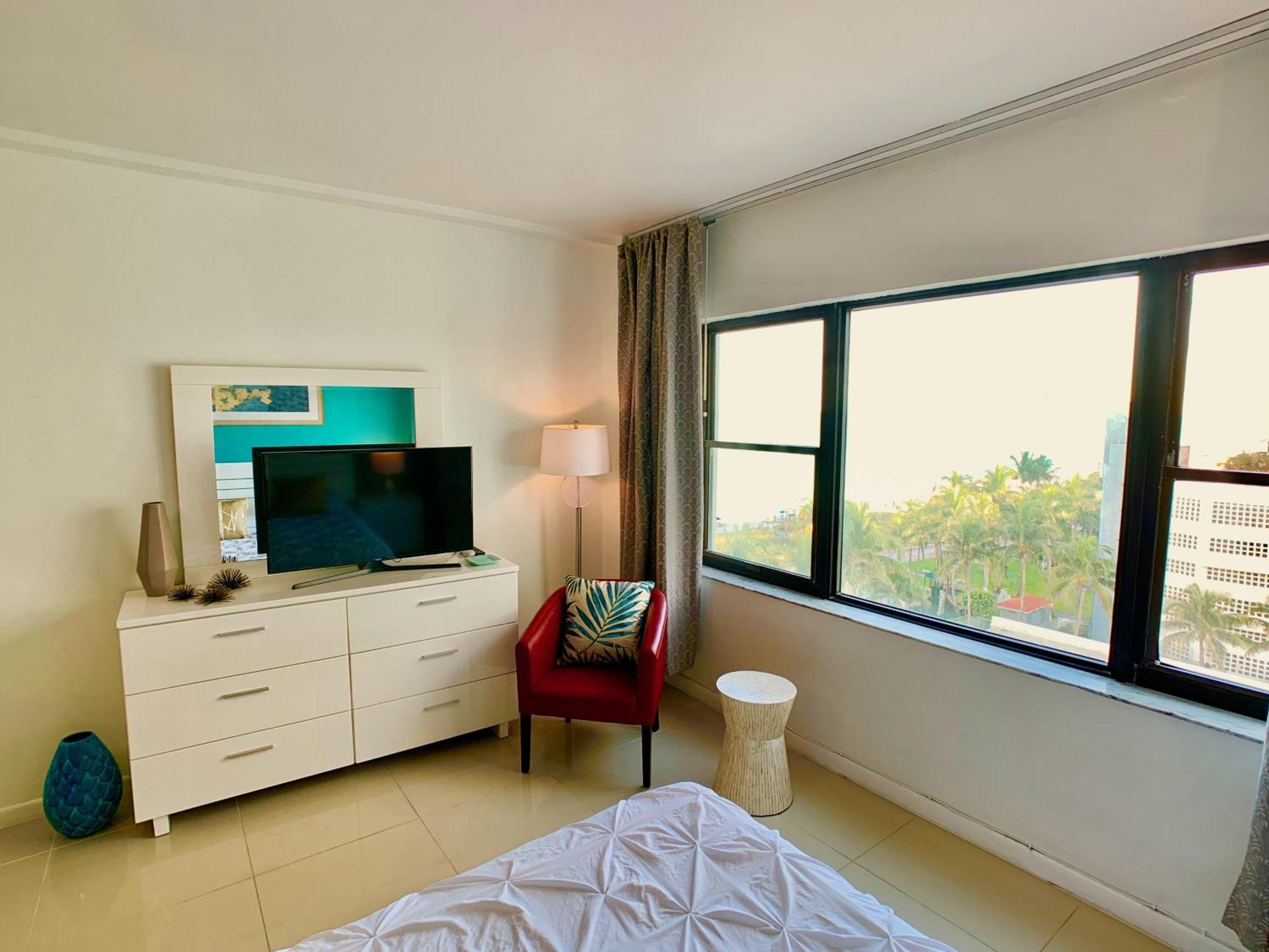 Directly On The Beach With Pool & Ocean View 迈阿密海滩 外观 照片